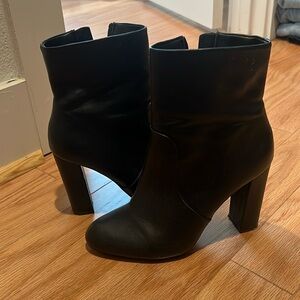 Windsor Leather Ankle Boots